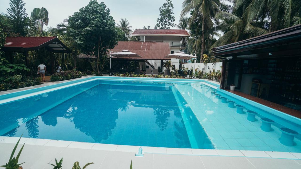 Point 303 Resort General Luna  Luaran gambar
